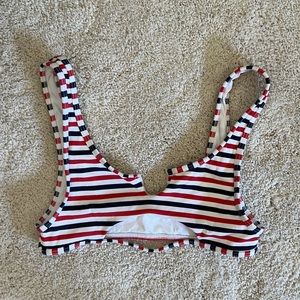 FRANKIES BIKINIS SWIM TOP SIZE MEDIUM WORN ONCE❤️💙🤍
